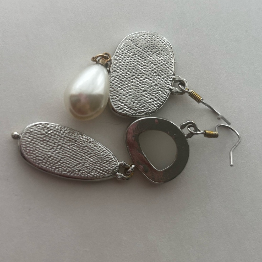 Silver And Gold Green and White Stone Drop Earrings Bohemian Elegant - Picture 5 of 6